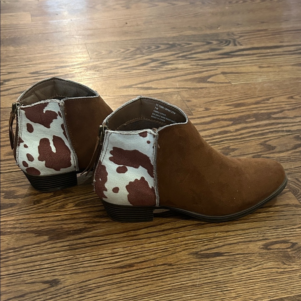 True Craft Brown and White Ankle Boots